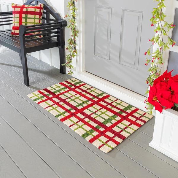 plow & hearth Indoor/Outdoor Hooked Rug Christmas Plaid Polypropylene 24"x42"
