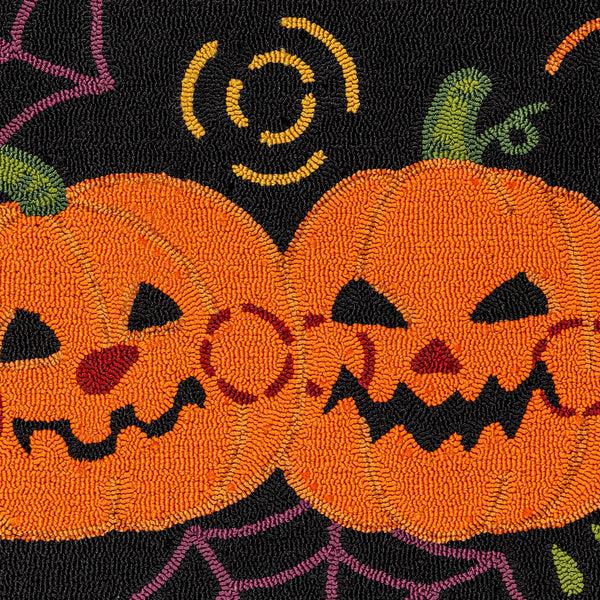 Plow & Hearth Indoor/Outdoor Jack O'Lantern Pumpkin Hooked Polypropylene Accent Rug 24"x42"