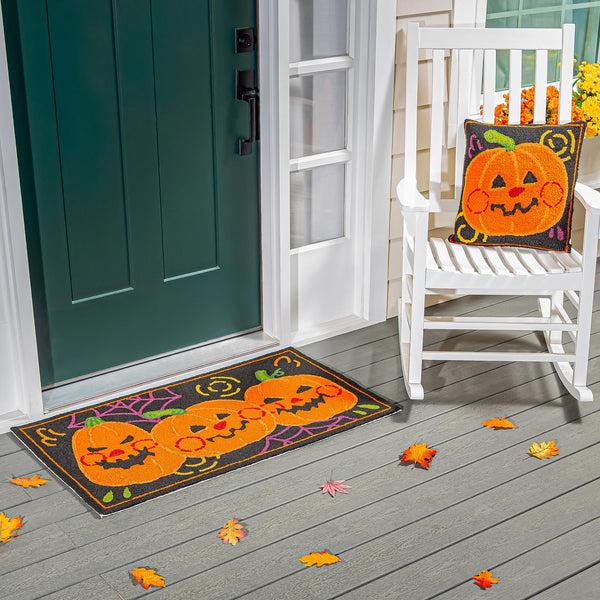 Plow & Hearth Indoor/Outdoor Jack O'Lantern Pumpkin Hooked Polypropylene Accent Rug 24"x42"