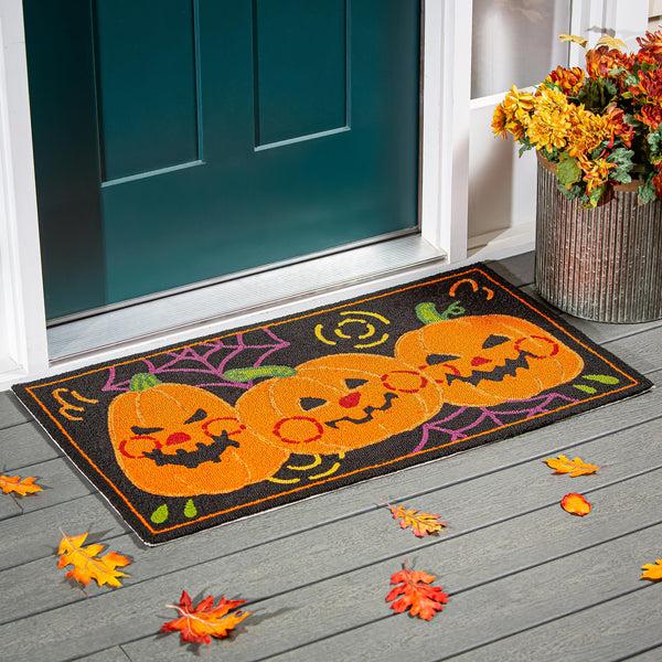 plow & hearth Indoor/Outdoor Jack O'Lantern Pumpkin Hooked Polypropylene Accent Rug 24"x42"