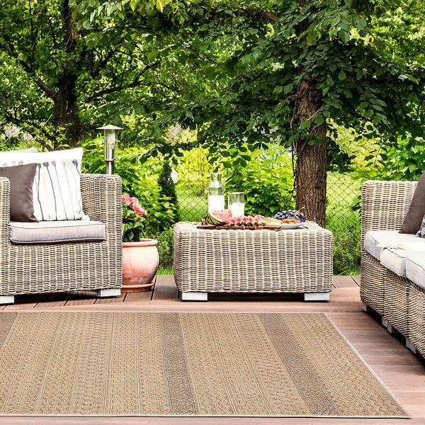 Plow & Hearth Indoor/Outdoor Kitty Hawk Striped Rug 5'3" X 7'3"