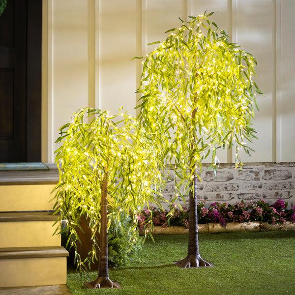 Plow & Hearth Indoor/Outdoor Lighted LED Green Willow Tree 4'