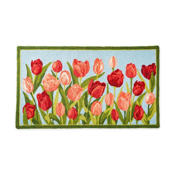 Plow & Hearth Indoor/Outdoor Pink Tulips Hooked Polypropylene Accent Rug