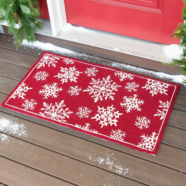 Plow & Hearth Indoor/Outdoor Snowflakes Holiday Hooked Accent Rug