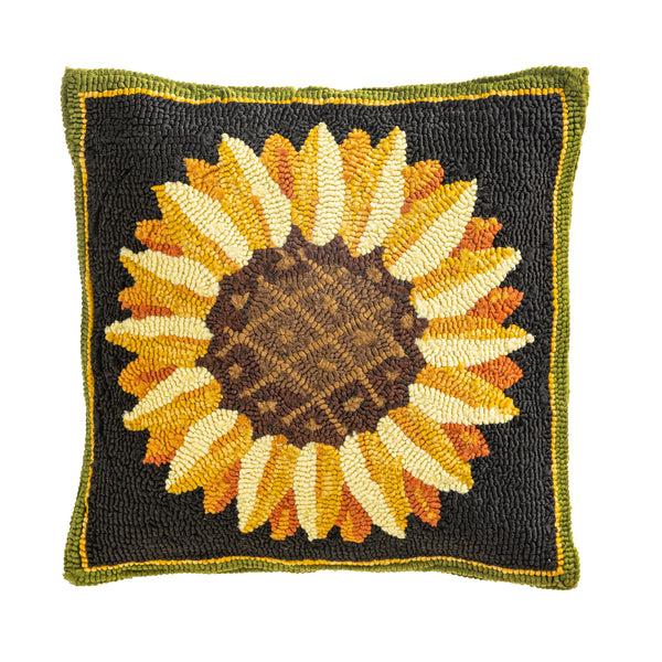 Plow & Hearth Indoor/Outdoor Sunflower Fields Hand-Hooked Polypropylene Throw Pillow