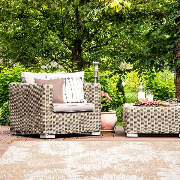 Plow & Hearth Indoor/Outdoor Sunflower Rug 7'10" X 9'10"