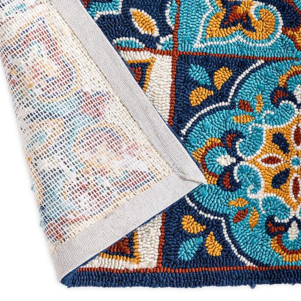 Plow & Hearth Indoor/Outdoor Tile-Inspired Hooked Polypropylene Accent Rug