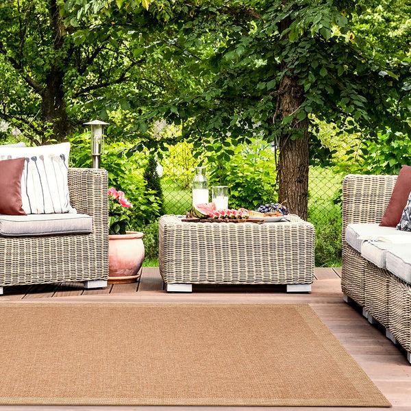 Plow & Hearth Indoor/Outdoor Toulouse Border Print Rug 7'10" X 9'10"