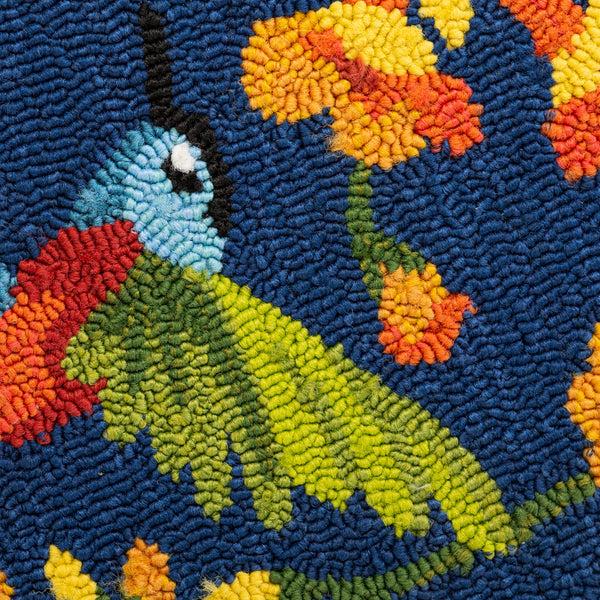 Plow & Hearth Indoor/Outdoor Trumpet Vine With Hummingbird Hooked Polypropylene Accent Rug