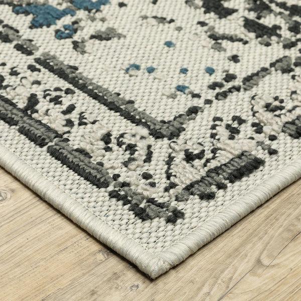 plow & hearth Indoor/Outdoor York Traditional Medallion Polypropylene Rug 7'10" x 10'