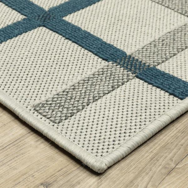 plow & hearth Indoor/Outdoor York Windowpane Polypropylene Runner 1'10" x 7'3"