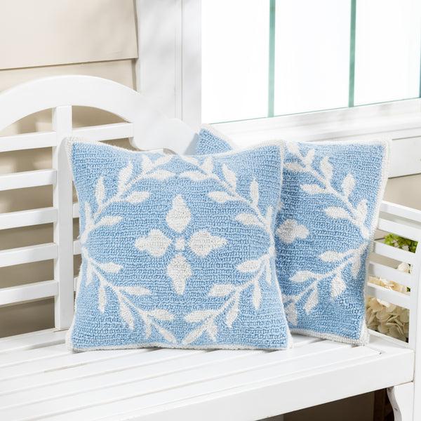 Plow & Hearth Light Blue Diamonds Indoor/Outdoor Hooked Pillow 18"x18"