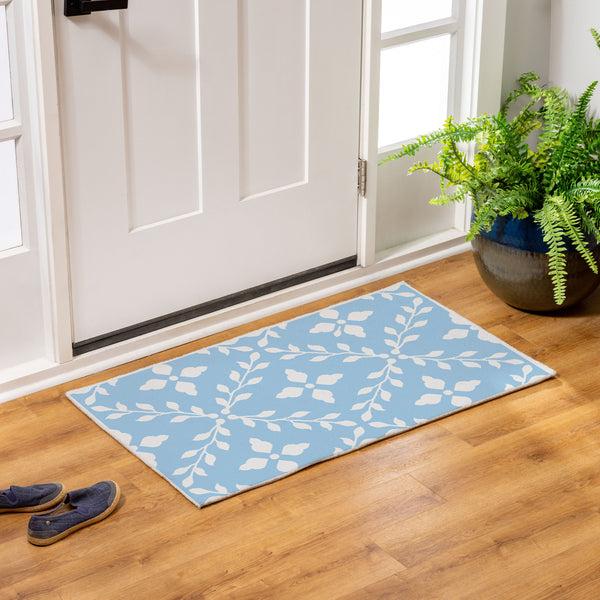 plow & hearth Light Blue Diamonds Indoor/Outdoor Hooked Rug 24"x42"