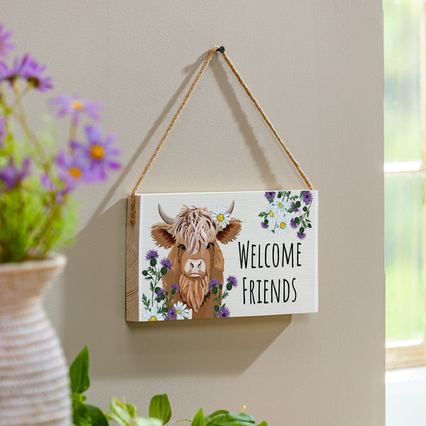 plow & hearth Petal & Plow Garden Decor Hanging Sign Highland Cow Welcome Friends 11" L x 6" H