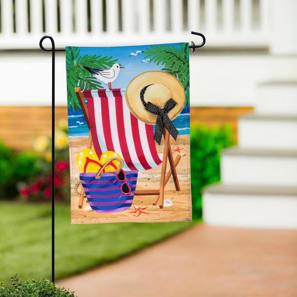 plow & hearth Beach Chair Applique Garden Flag