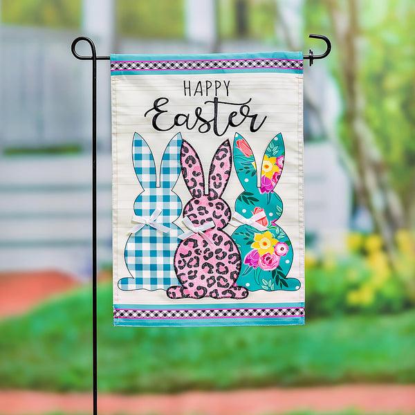 plow & hearth Bright Bunnies Applique Garden Flag