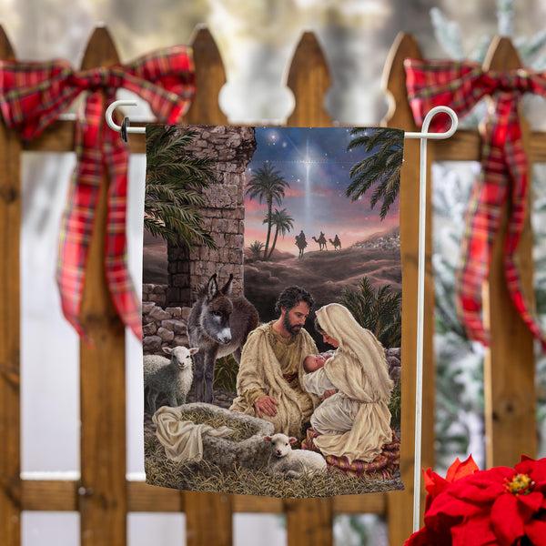 plow & hearth Brilliant Nativity Suede Garden Flag