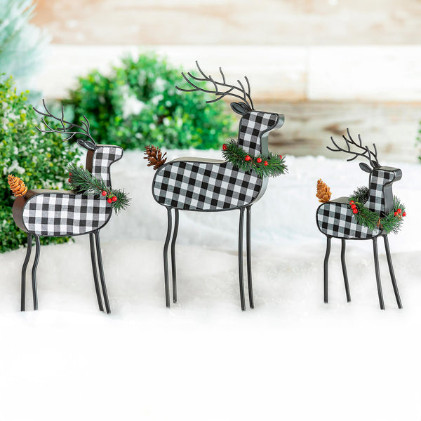 plow & hearth Checkered Deer Table Décor Set of 3