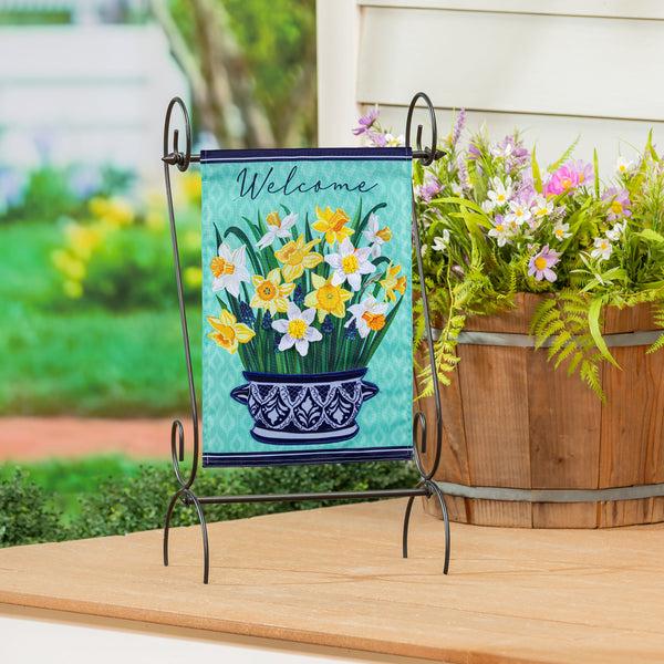 Plow & Hearth Delft Daffodil Applique Garden Flag
