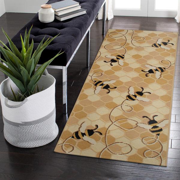 Plow & Hearth Esencia Bee Free Indoor/Outdoor Rug