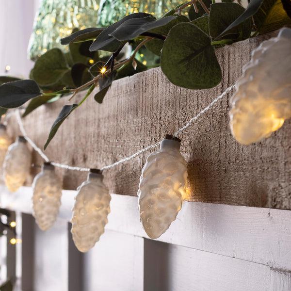 Plow & Hearth Globe Shaped Frosted String Light