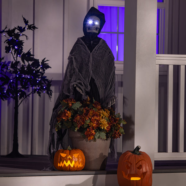 plow & hearth Halloween LED Skeleton Garden Stake 49"