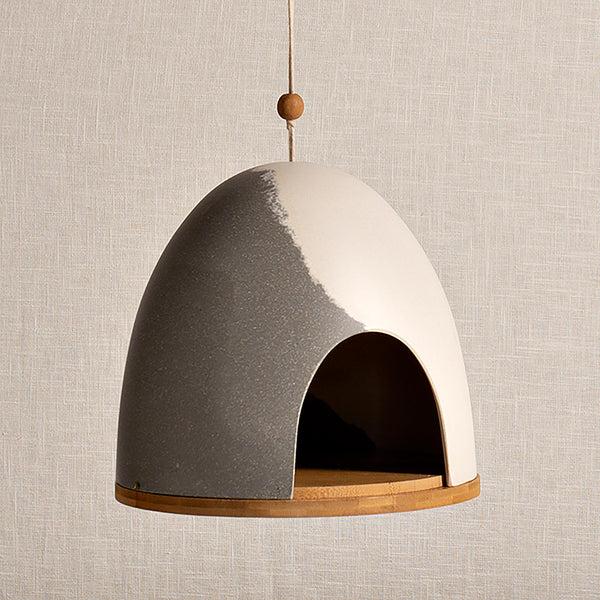 Plow & Hearth Igloo Shaped Birdhouse
