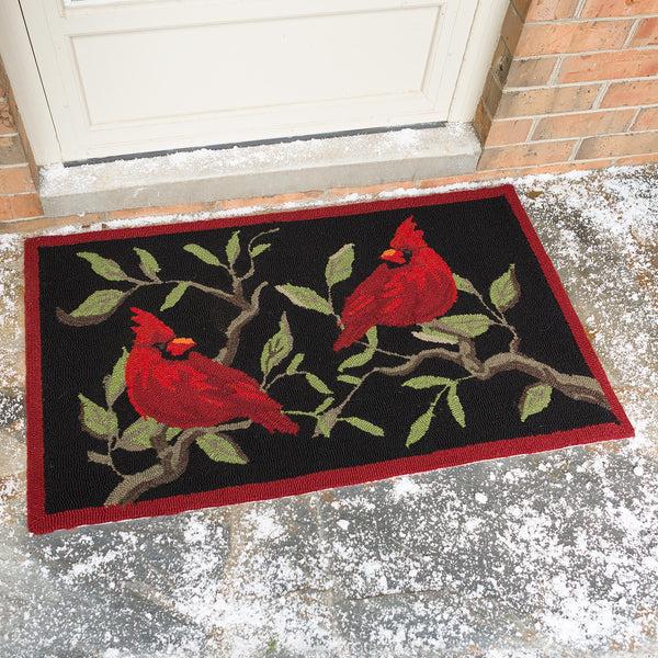 plow & hearth Indoor/Outdoor Cardinal Accent Rug