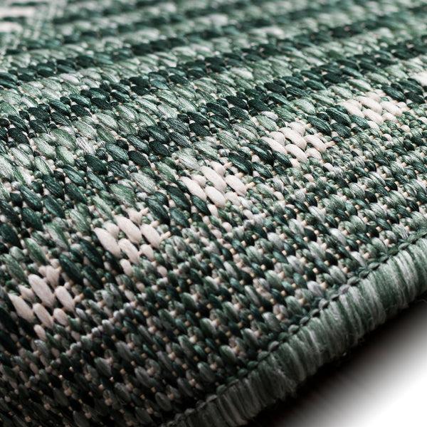 plow & hearth Indoor/Outdoor Diamonds Rug 4'10" x 7'6"