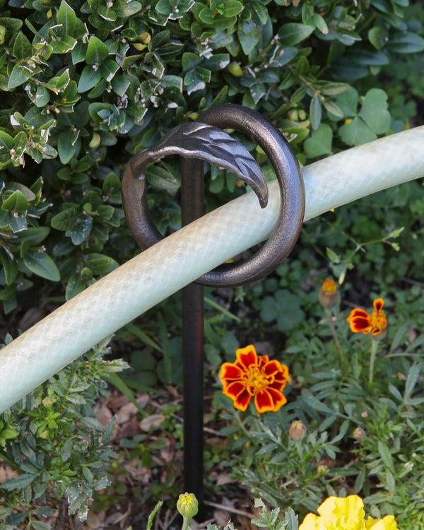 plow & hearth Leaf End Hose Guard/Guide Set of 6