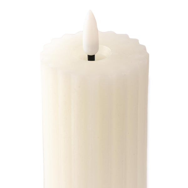 Plow & Hearth LED Flameless Candle 9"