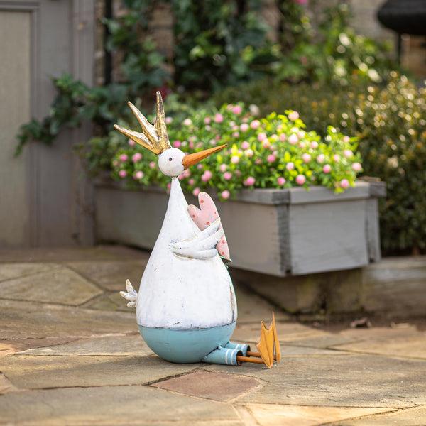 plow & hearth Metal Duck With Heart Garden Statue