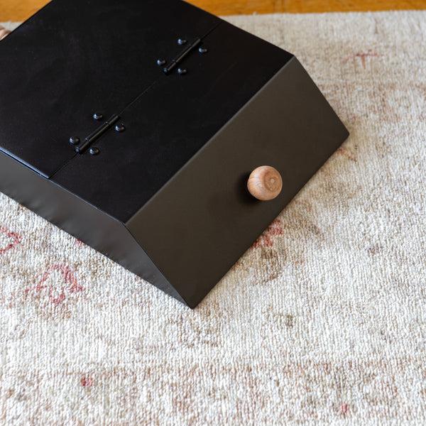 Plow & Hearth No Mess Ash Box