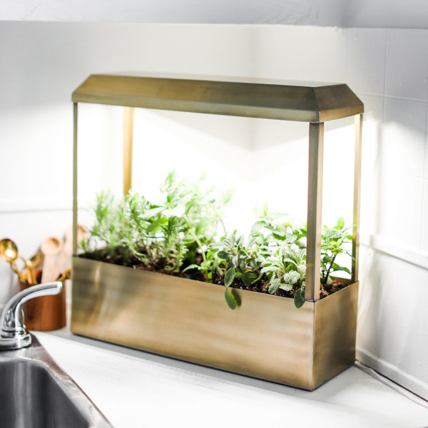 Plow & Hearth Smart Growhouse