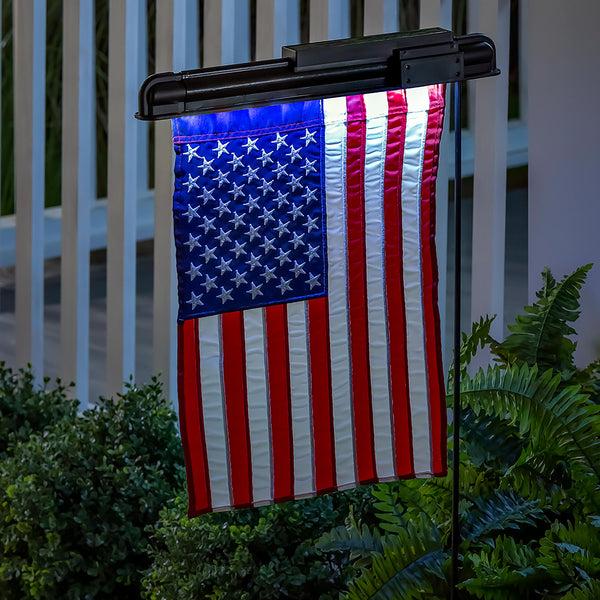 plow & hearth Solar Light for Garden Flag
