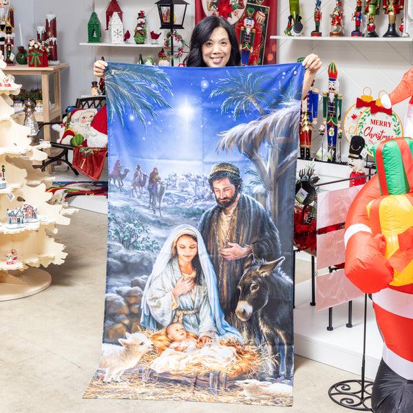 Plow & Hearth The Savior Is Born Premium Door Cover