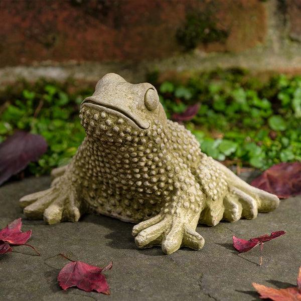 Plow & Hearth Tommy Toad Garden Statue