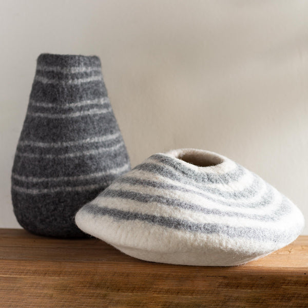 plow & hearth WOOL VASES S/2