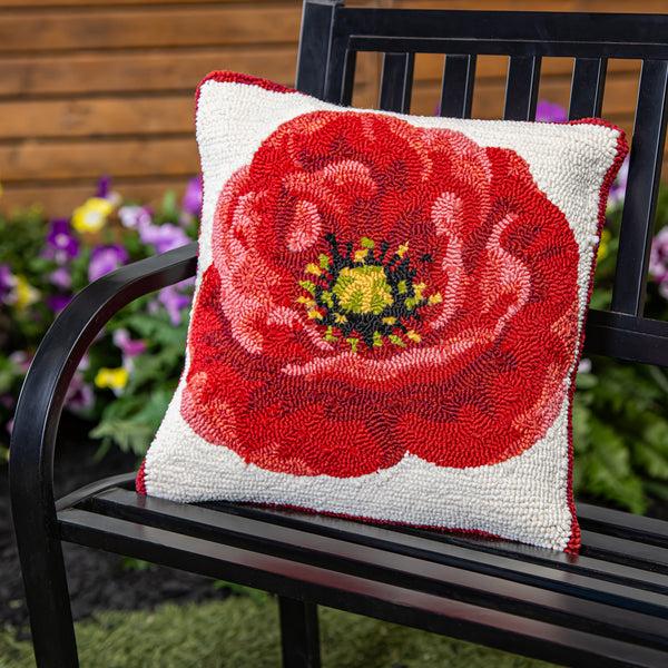 plow & hearth Red Poppy Indoor/Outdoor Hooked Pillow 18"x18"