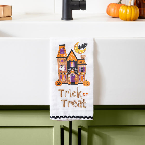 Plow & Hearth Trick Or Sweets Tea Towel And Cookie Cutter Gift Set