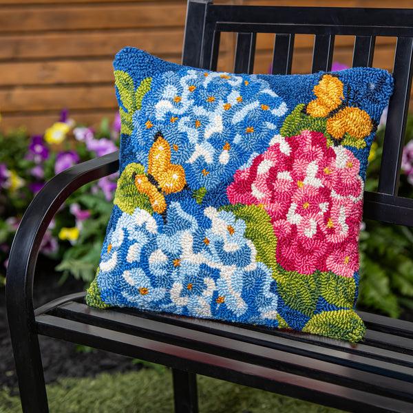 plow & hearth Vibrant Hydrangeas Indoor/Outdoor Hooked Pillow 18"x18"