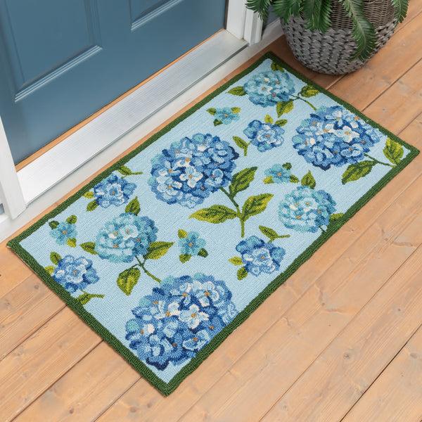 plow & hearth VivaStyle Indoor/Outdoor Hooked Rug 24"x42" Hydrangea Haven