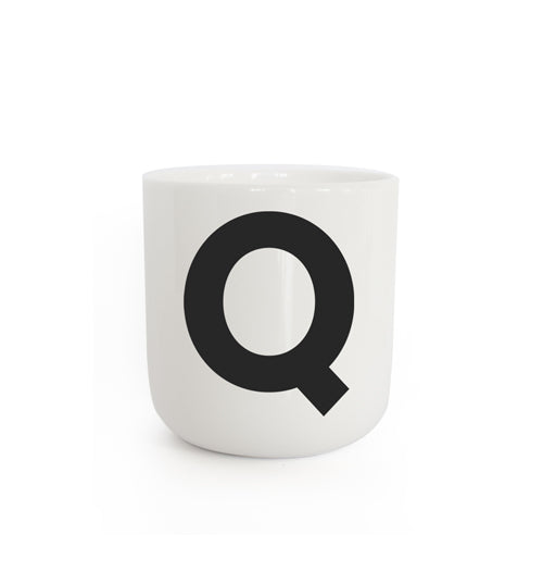 plty Classic letter - Q (Mug)