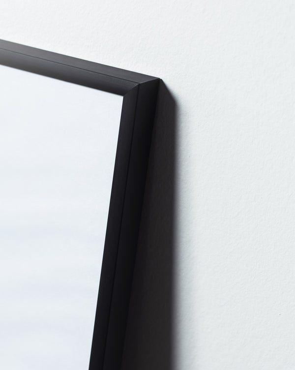 Plty Frame - Black Aluminum
