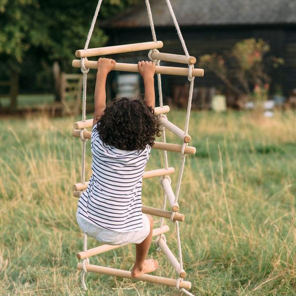 3-Sided Rope Ladder With Lime Hanger