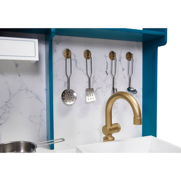 Bakehouse Traditional Wooden Kitchen With Fridge