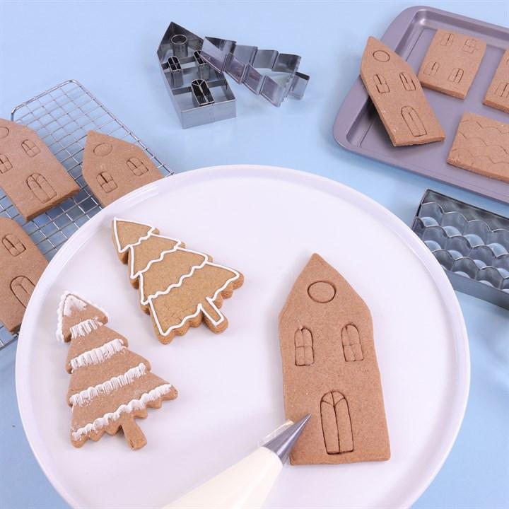 Pme Gingerbread House Cutter Set