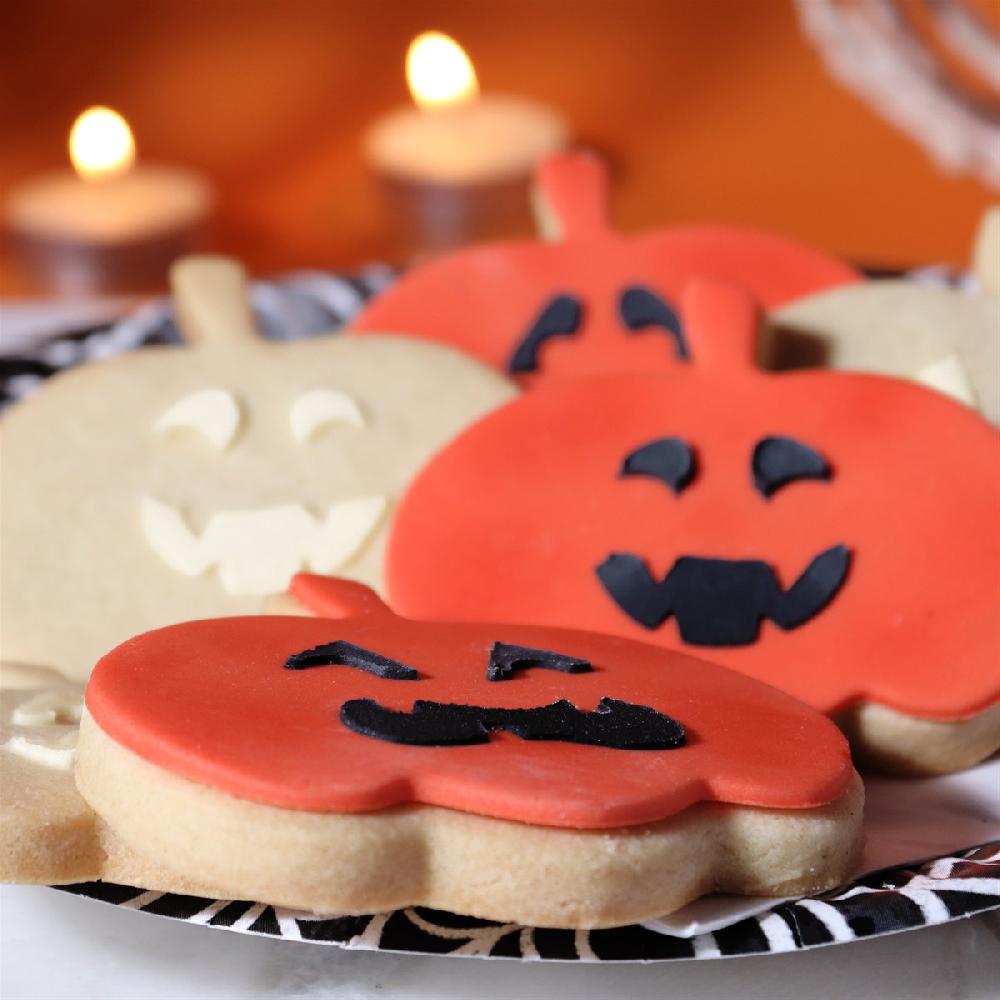 Pme Halloween Cookie Cutter & Stencils - Pumpkin