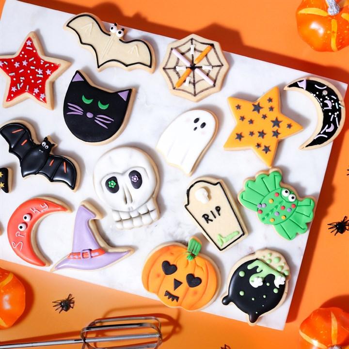 Pme Halloween Cookie Cutters (Set Of 12)