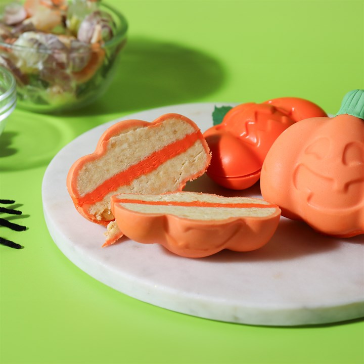 Pme Halloween Non-stick Cake Pan - Funky Pumpkins
